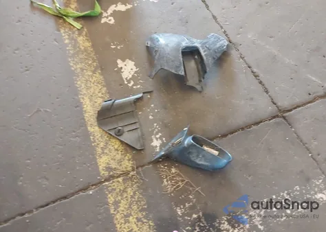 1997 Acura Cl 2.2 from USA, damaged, VIN 19UYA1249VL015383